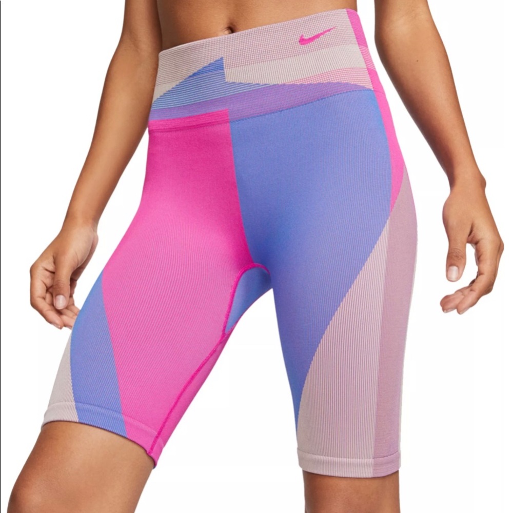Nike Women Icon Clash Seamless 8'' Training Shorts